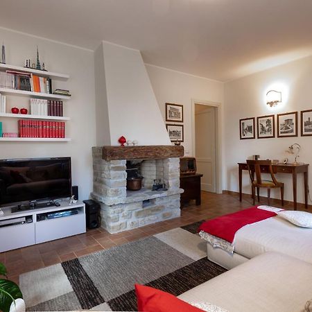 Altra Meta B&B Gubbio Exterior foto
